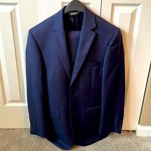 Men’s Jos. A. Bank Navy Suit 37R 31W